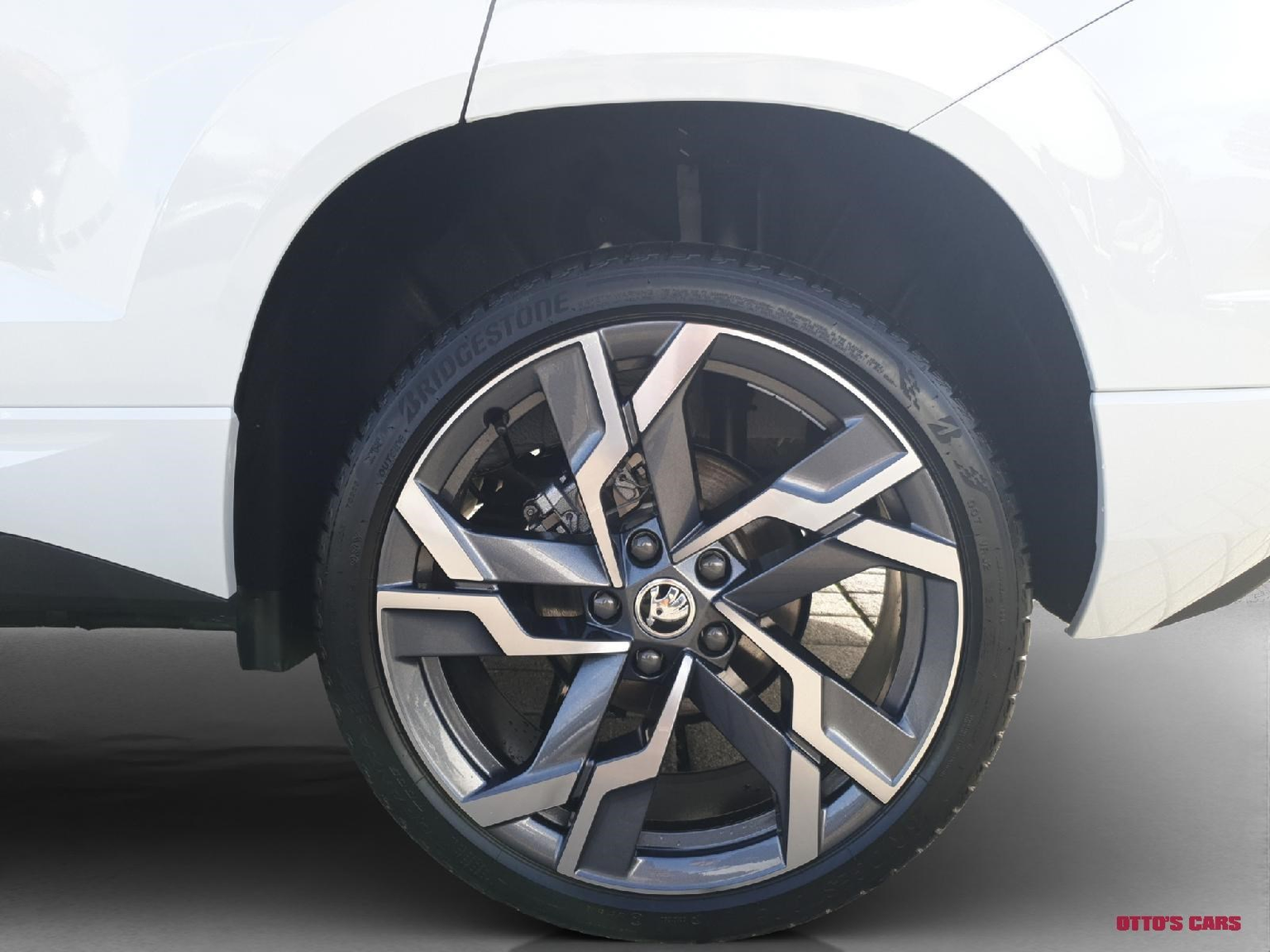 SKODA Karoq 1.5 TSI ACT SportLine DSG *Anhängevorrichtung*el.Heckklappe*Alu19"* 0