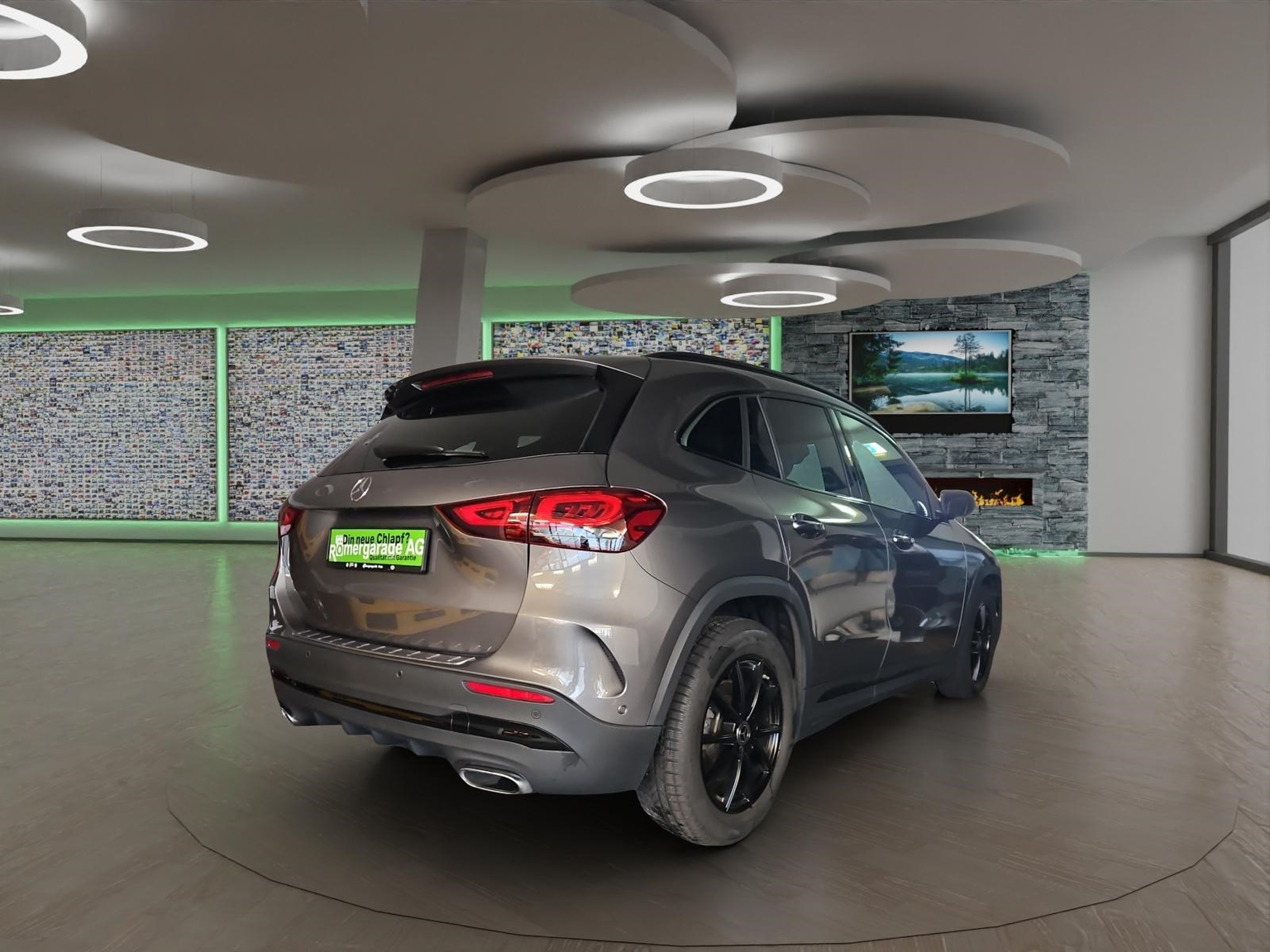 MERCEDES-BENZ GLA 250 AMG Line 4matic