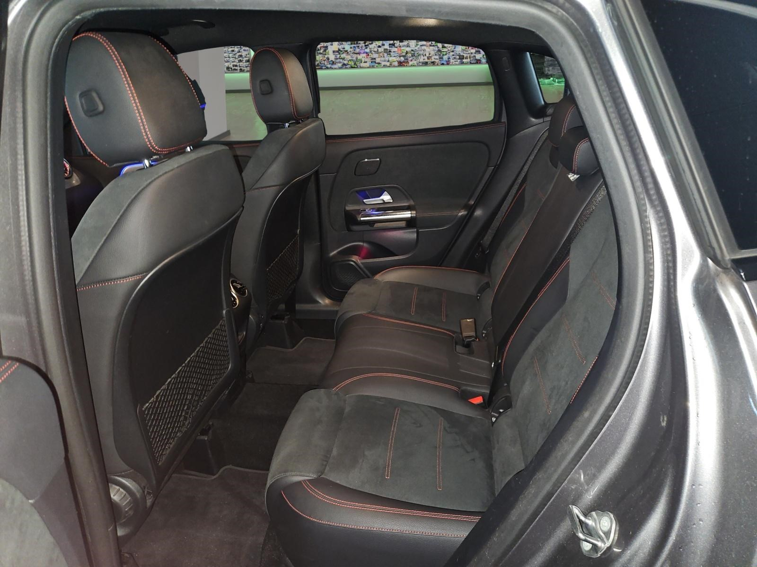 MERCEDES-BENZ GLA 250 AMG Line 4matic