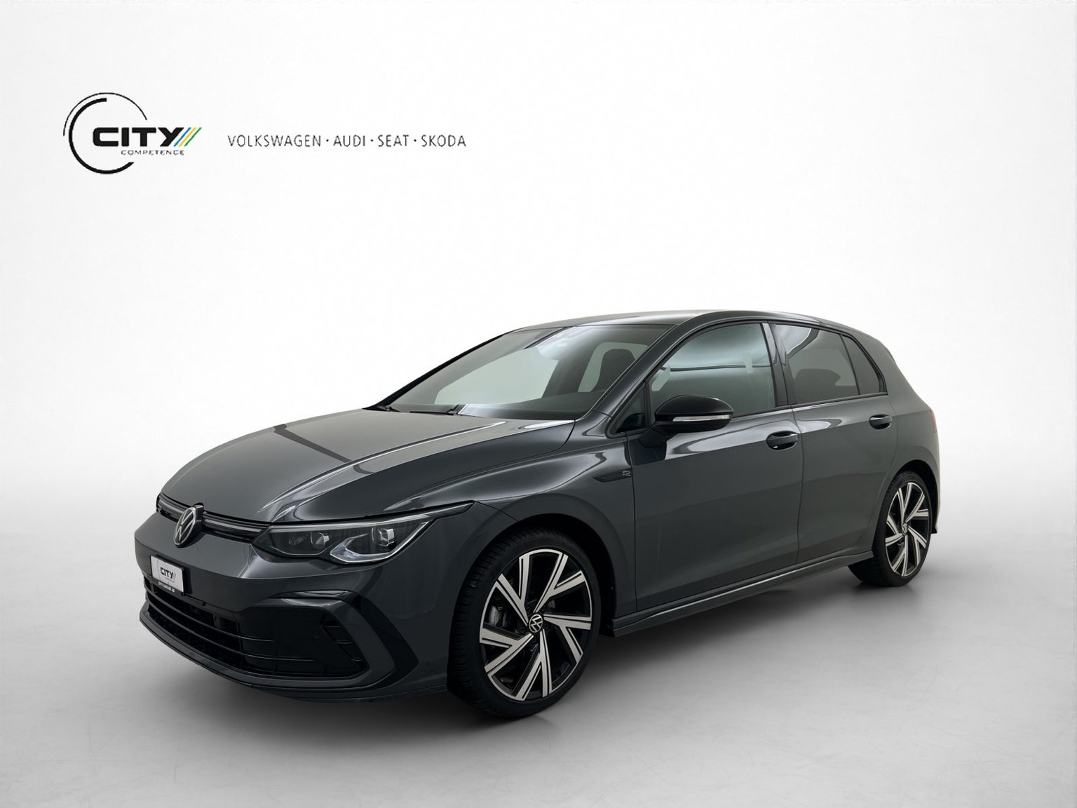 VW Golf 8 2.0 TSI R-Line DSG 4motion