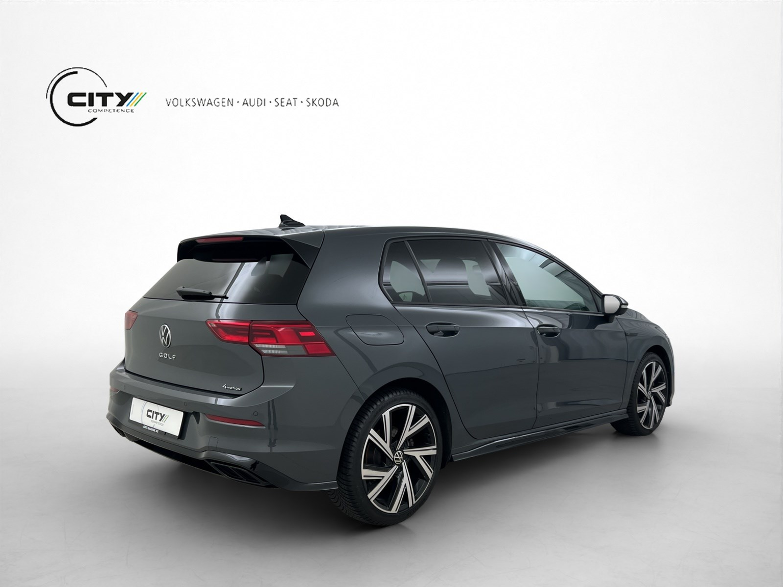 VW Golf 8 2.0 TSI R-Line DSG 4motion