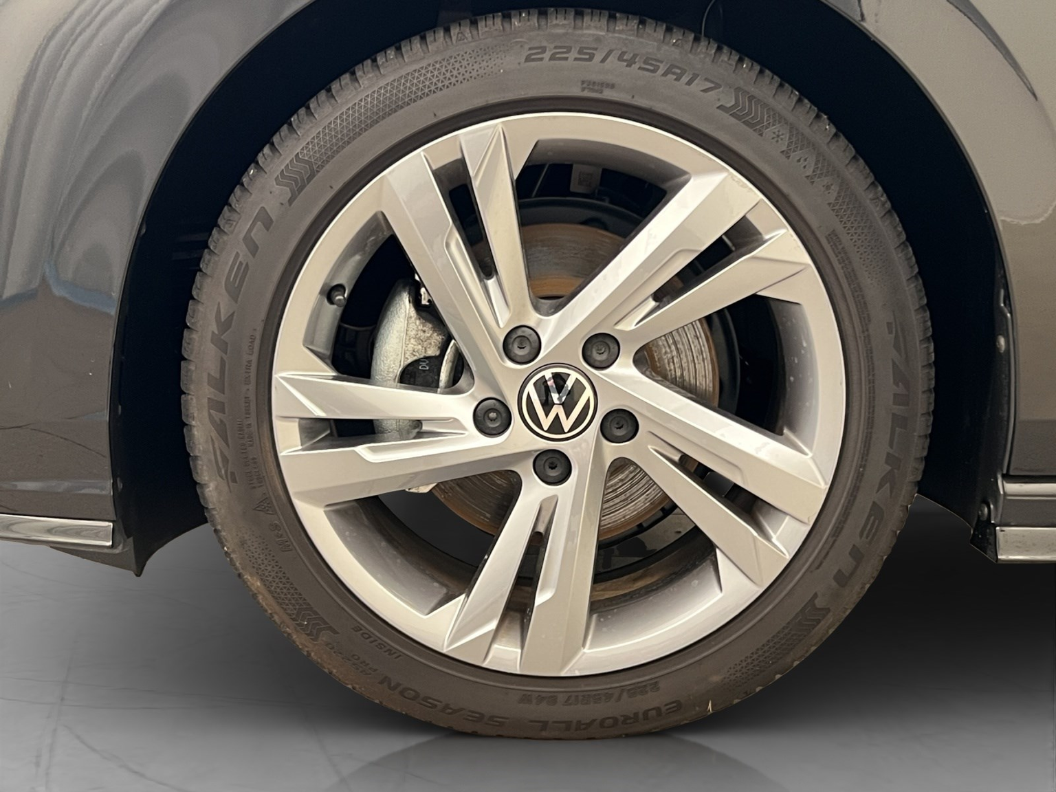 VW Golf 8 2.0 TDI R-Line DSG