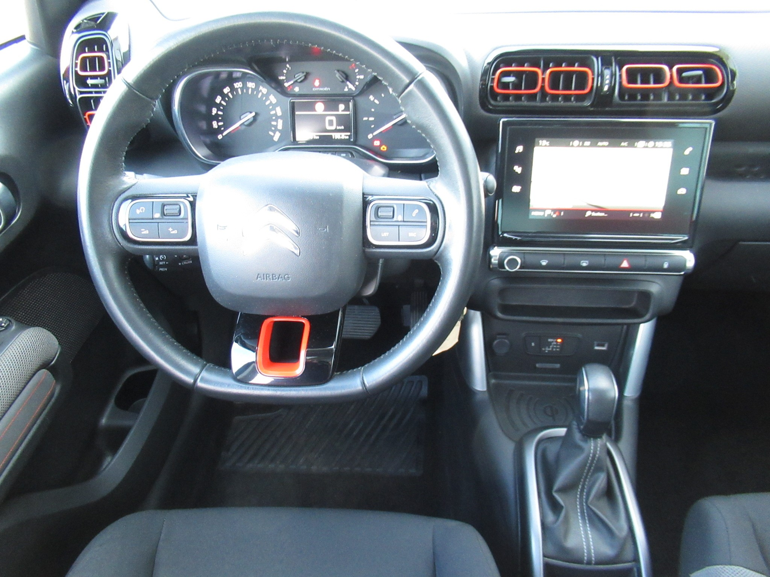CITROEN C3 Aircross 1.2i PureTech Shine EAT