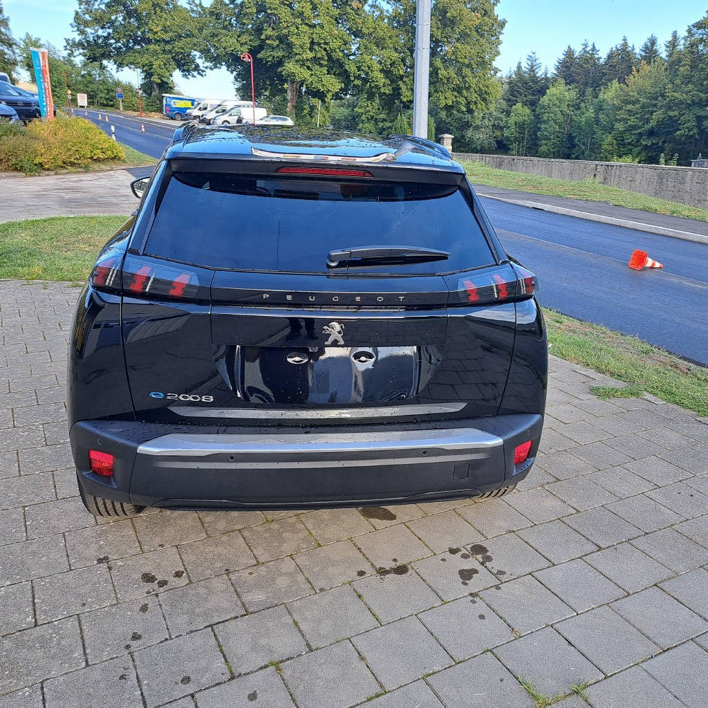PEUGEOT 2008 e-Allure Pack