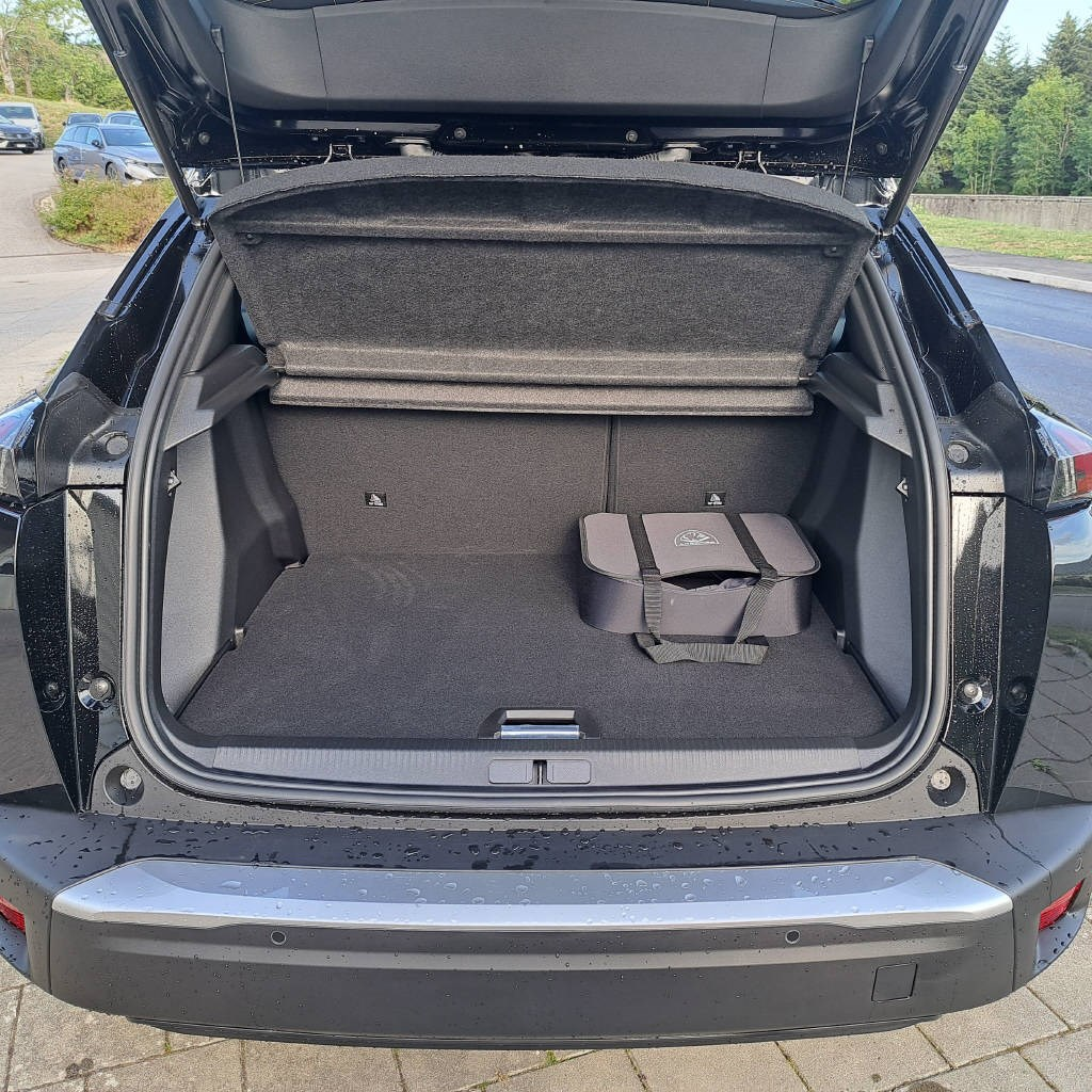 PEUGEOT 2008 e-Allure Pack