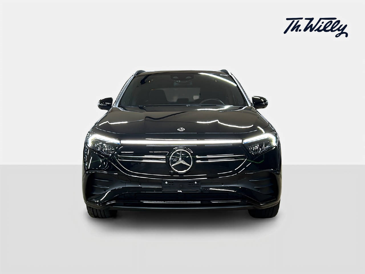 MERCEDES-BENZ EQA 300 Swiss Star AMG Line 4matic