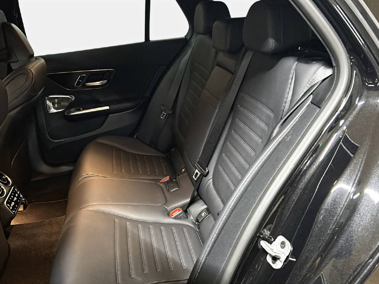 MERCEDES-BENZ C 300 de AMG Line Kombi