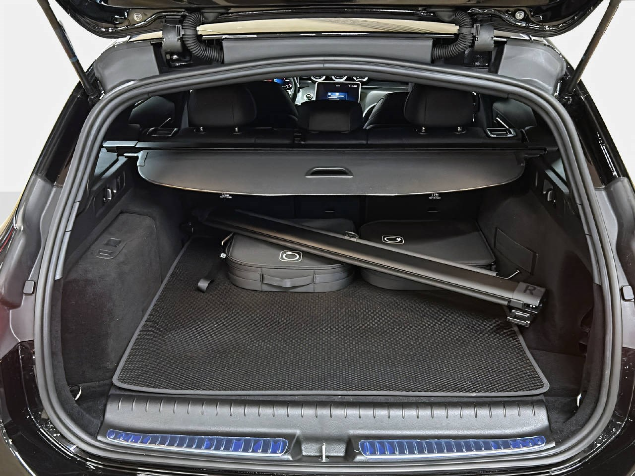 MERCEDES-BENZ C 300 de AMG Line Kombi