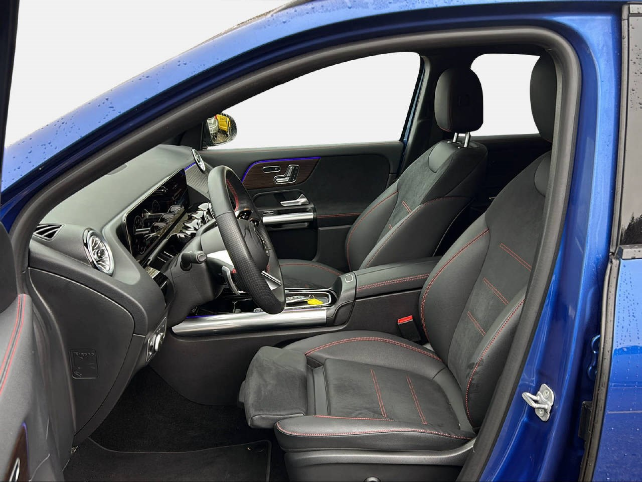 MERCEDES-BENZ GLA 250