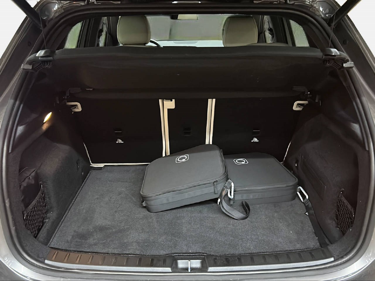 MERCEDES-BENZ GLA 250 e Progressive