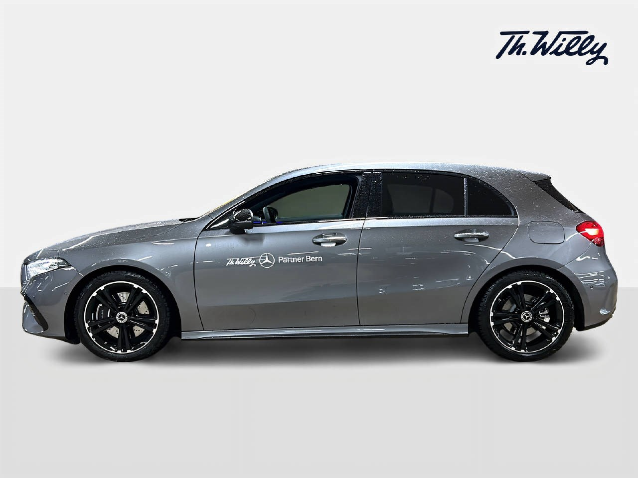 MERCEDES-BENZ A 220 AMG Line 4m