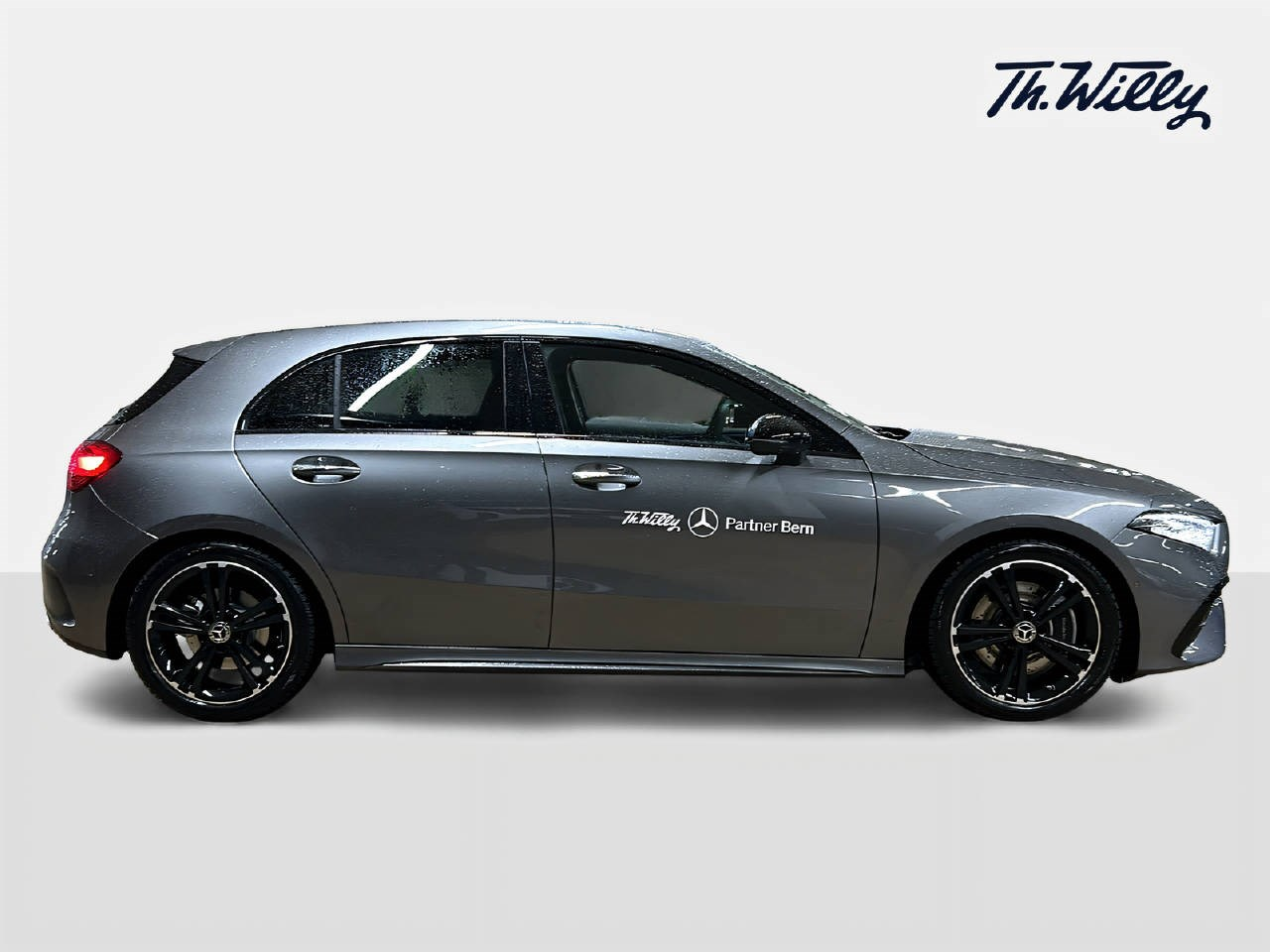 MERCEDES-BENZ A 220 AMG Line 4m
