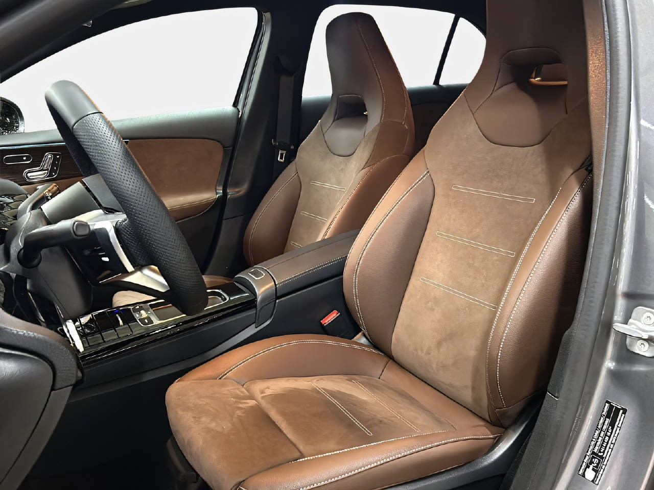 MERCEDES-BENZ A 220 AMG Line 4m