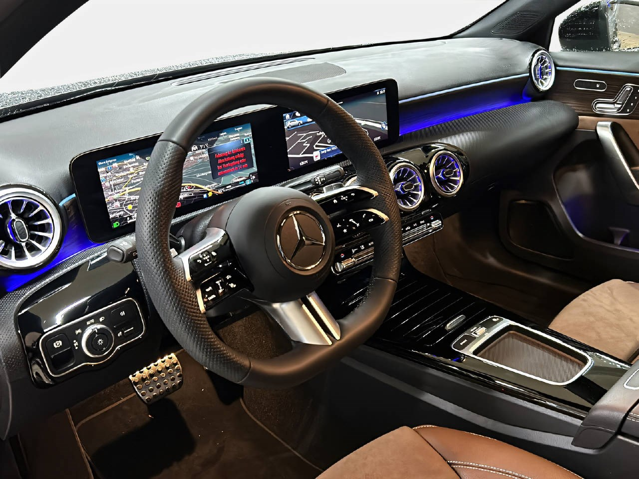 MERCEDES-BENZ A 220 AMG Line 4m