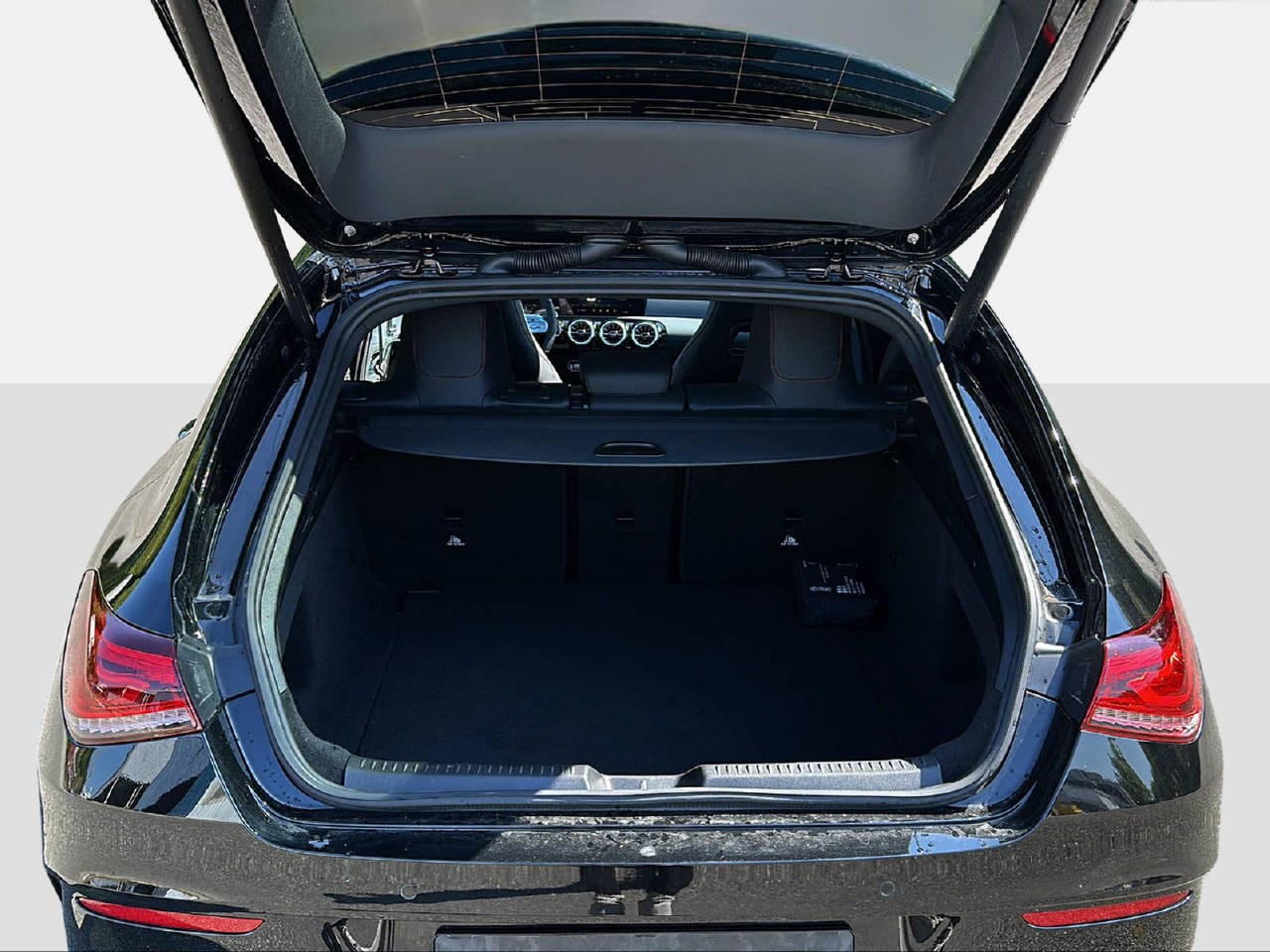 MERCEDES-BENZ CLA 200 d AMG Line 4matic Shooting Brake