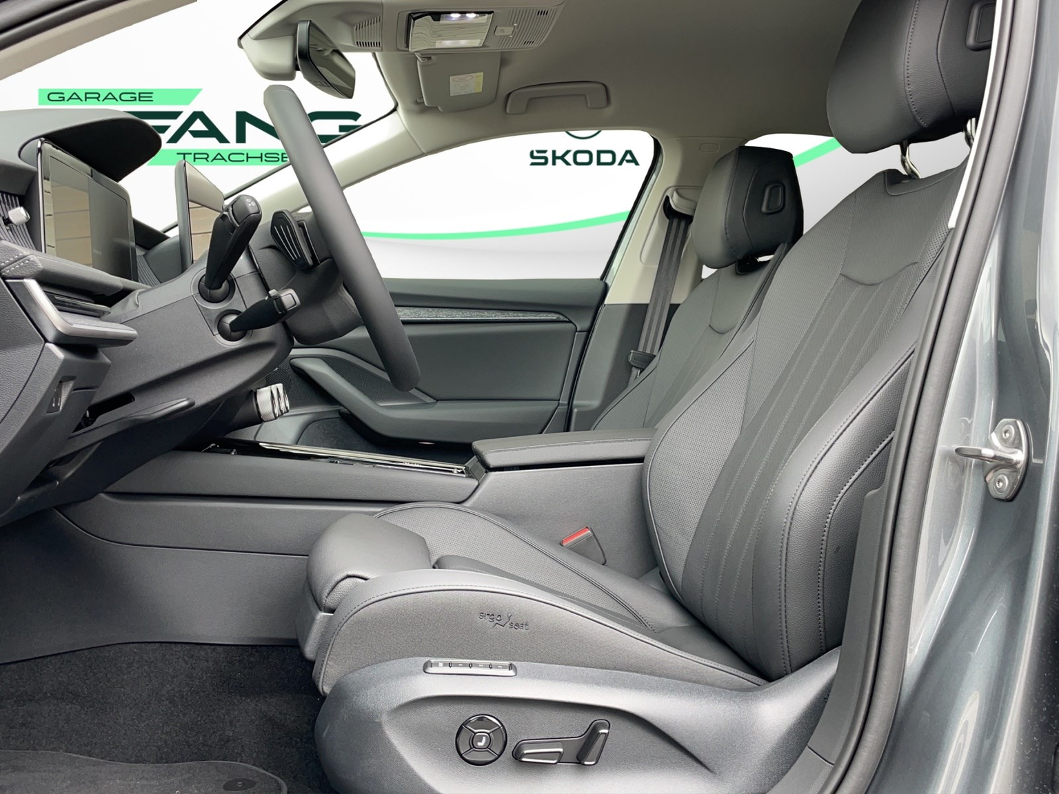 SKODA Superb Combi 2.0 TDi Selection 4x4 DSG