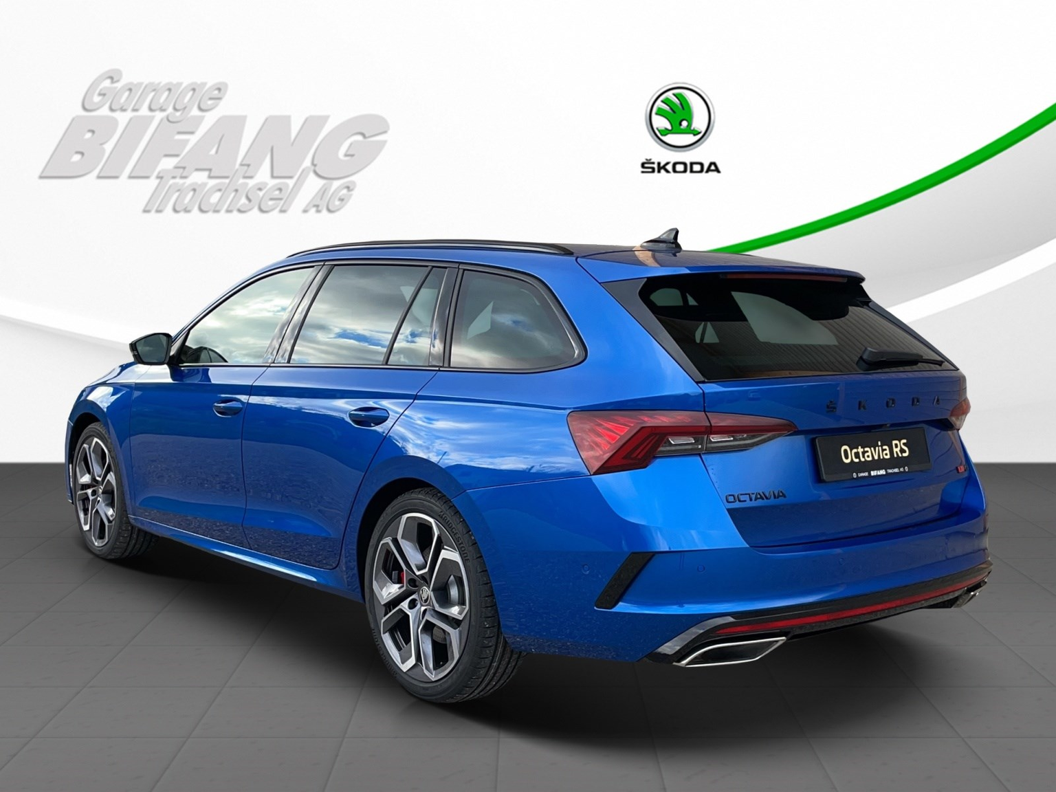 SKODA Octavia Combi 2.0 TSI DSG RS