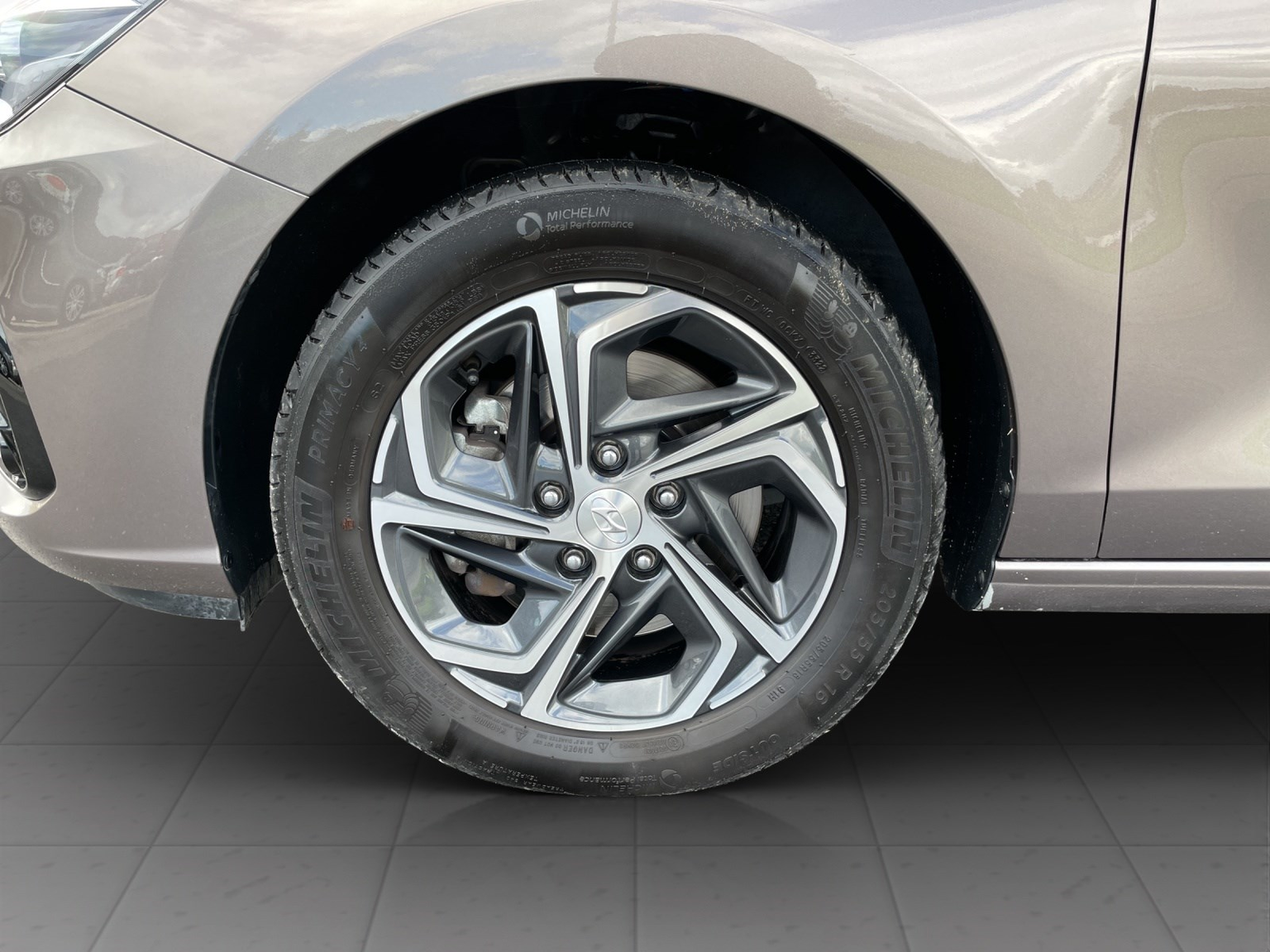 HYUNDAI i30 Wagon 1.5 T-GDi Amplia 48V MH iMT
