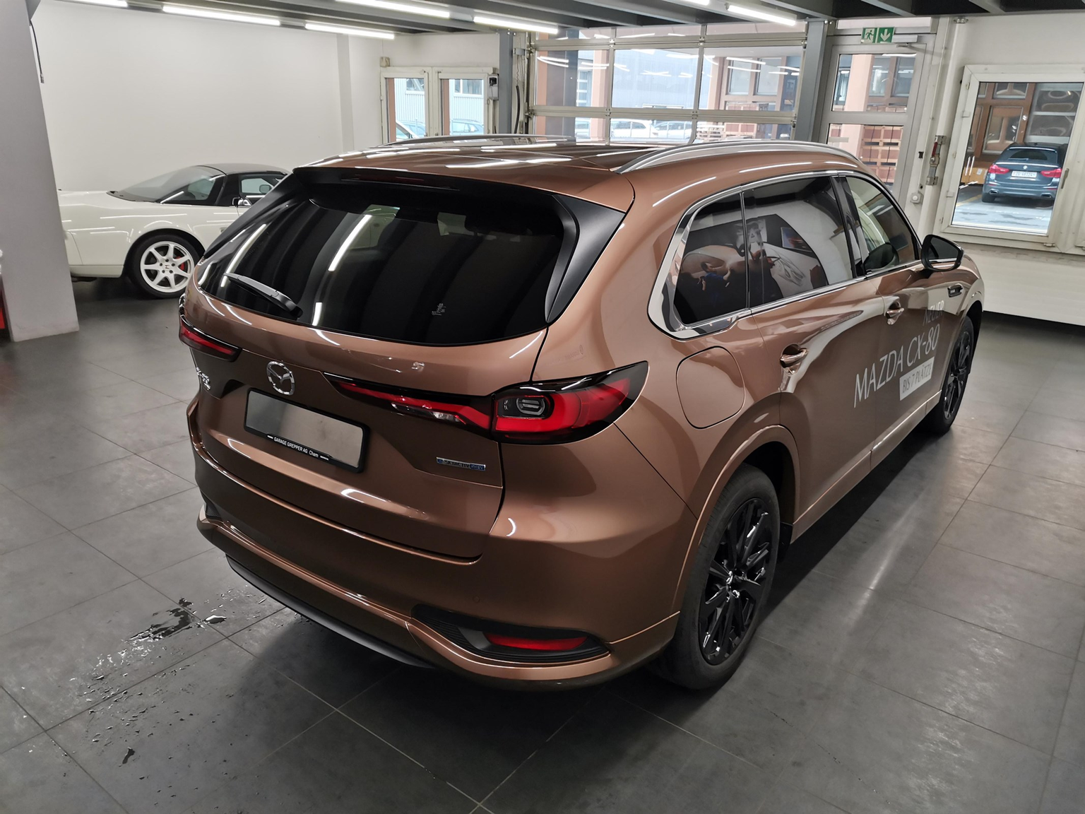 MAZDA CX-80 2.5 PHEV Homura Plus
