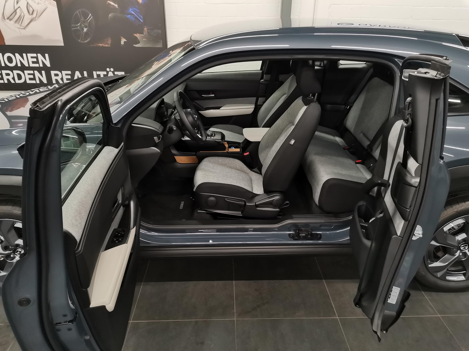 MAZDA MX-30 e-Skyactiv R-EV Exclusive-Line