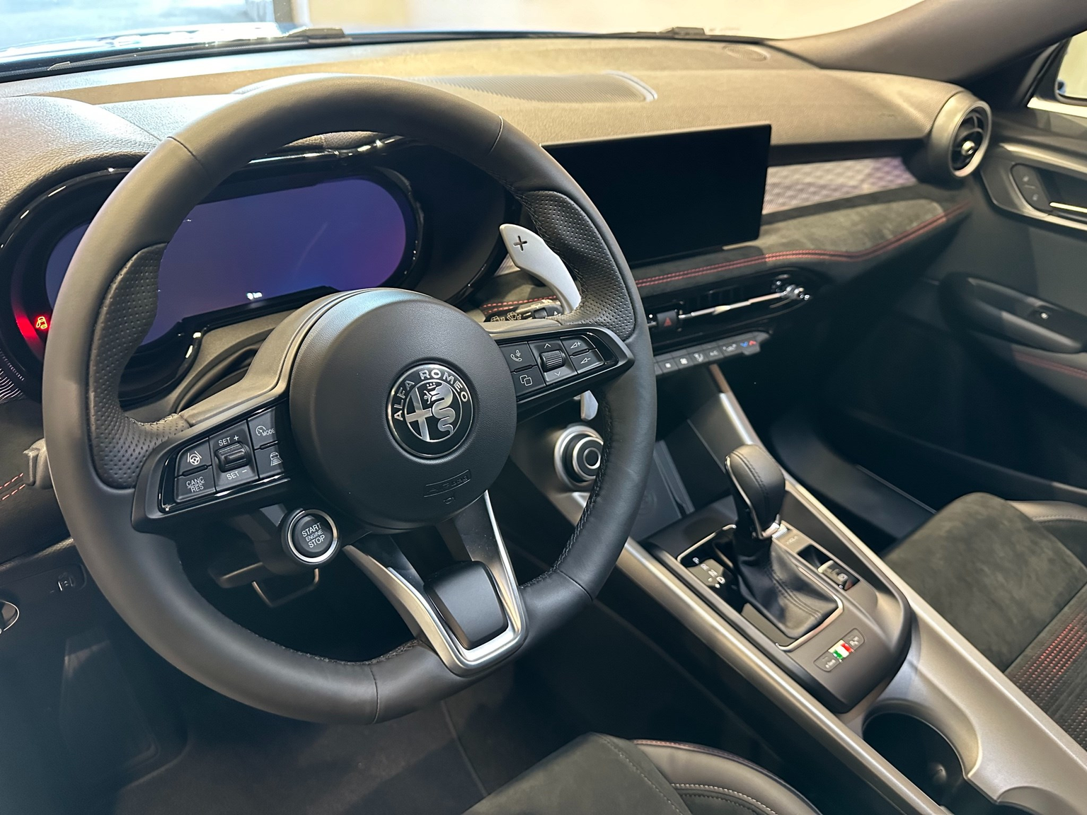 ALFA ROMEO Tonale 1.3 Plug-in-Hybrid Q4 Veloce Pack Sky