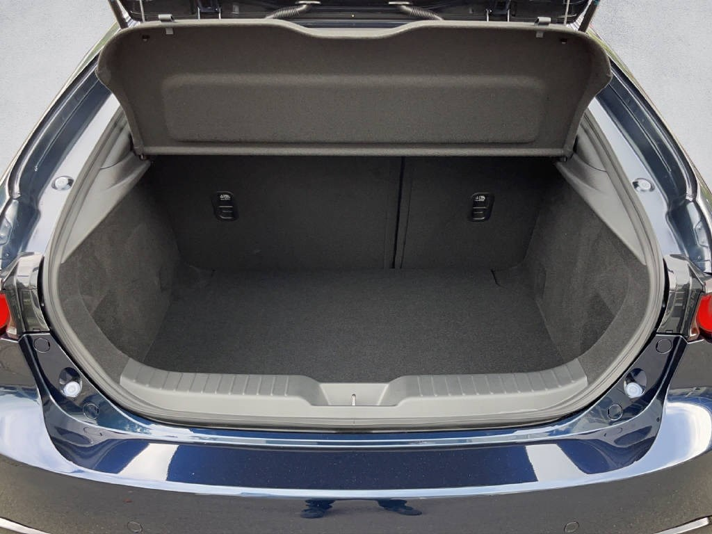 MAZDA 3 Hatchback 2.0 150 Exclusive-Line