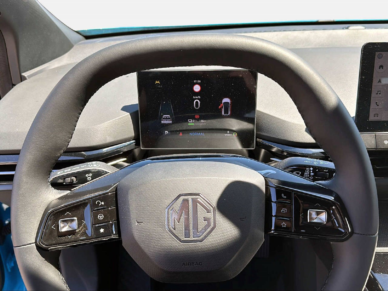 MG 4 Luxury 64kWh