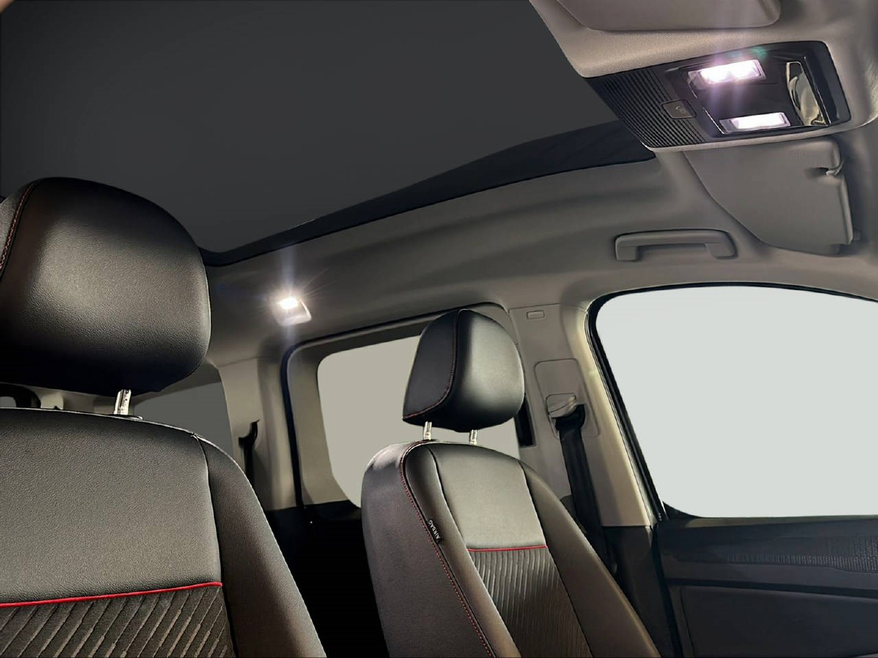 FORD Tourneo Connectect 2.0 EcoBlue 122 Sport