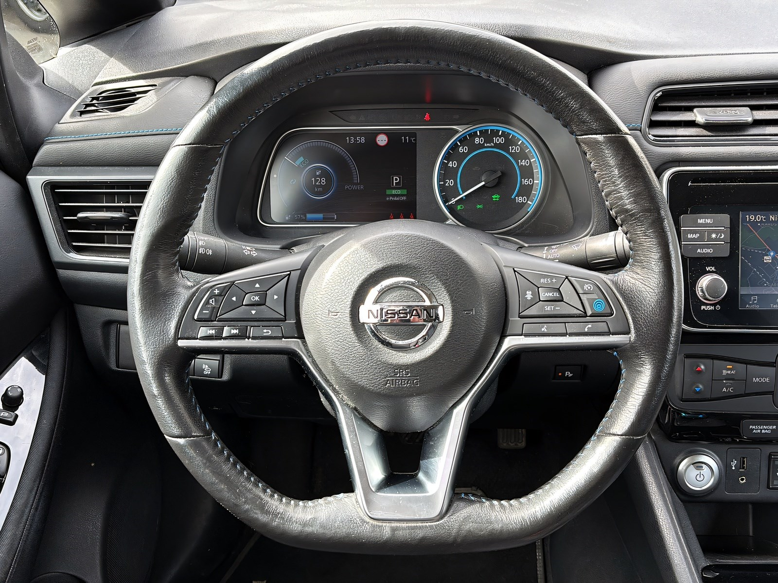 NISSAN Leaf N-Connecta