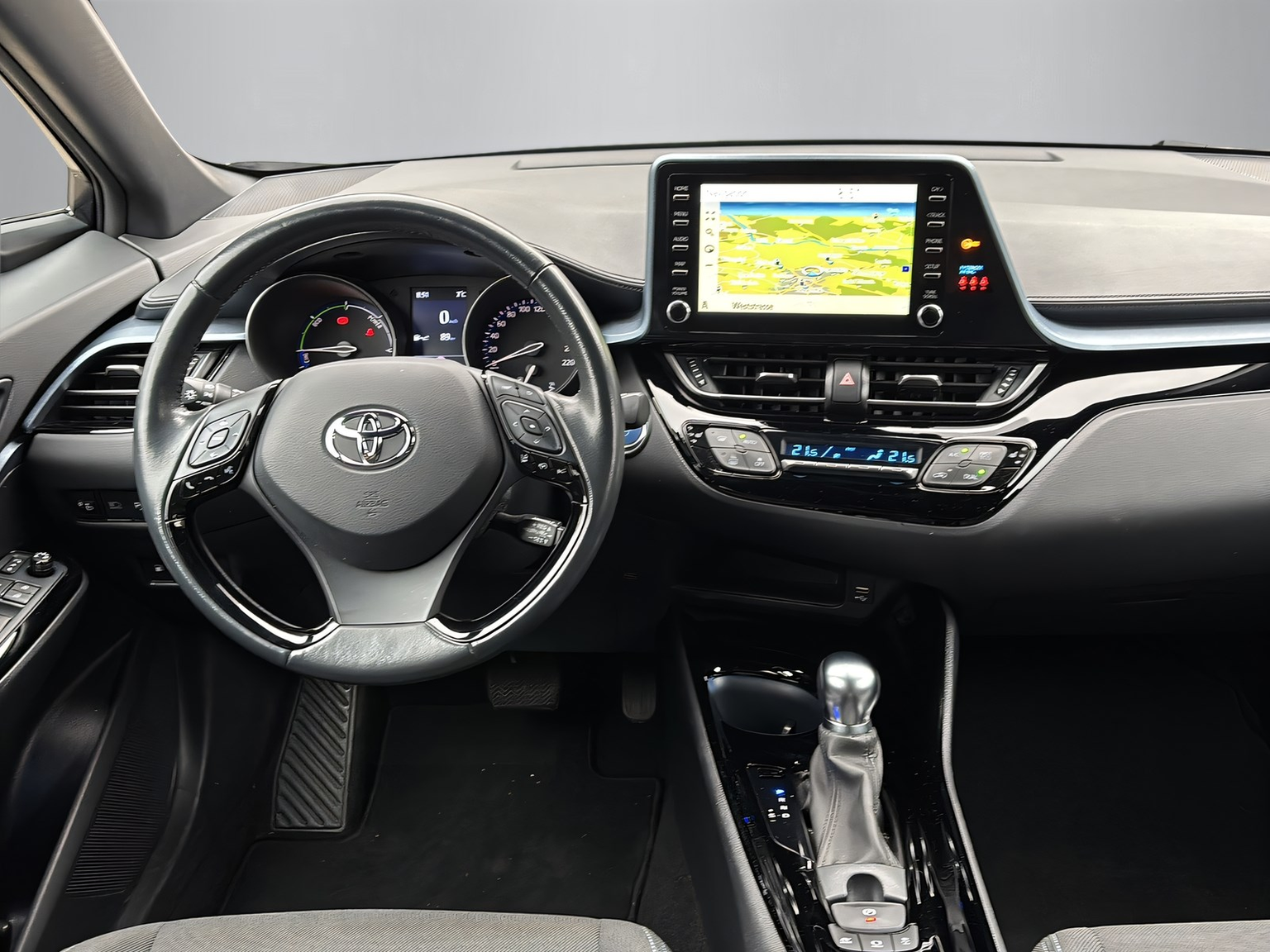 TOYOTA C-HR 2.0 VVTi HSD Team D
