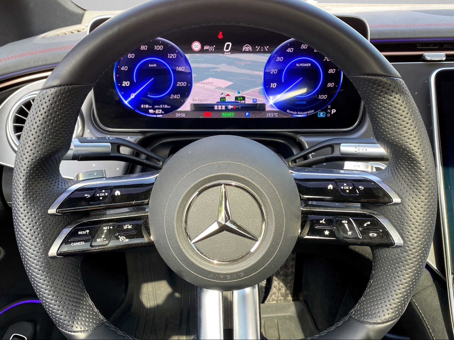 MERCEDES-BENZ EQS 450+ AMG Line
