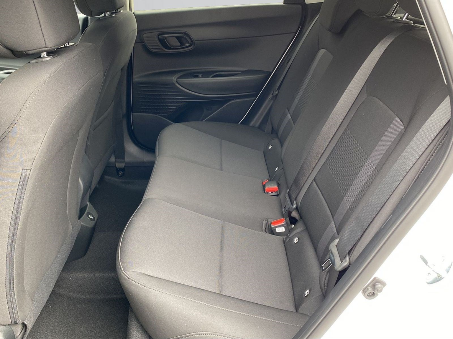 HYUNDAI i20 1.0 T-GDi Amplia