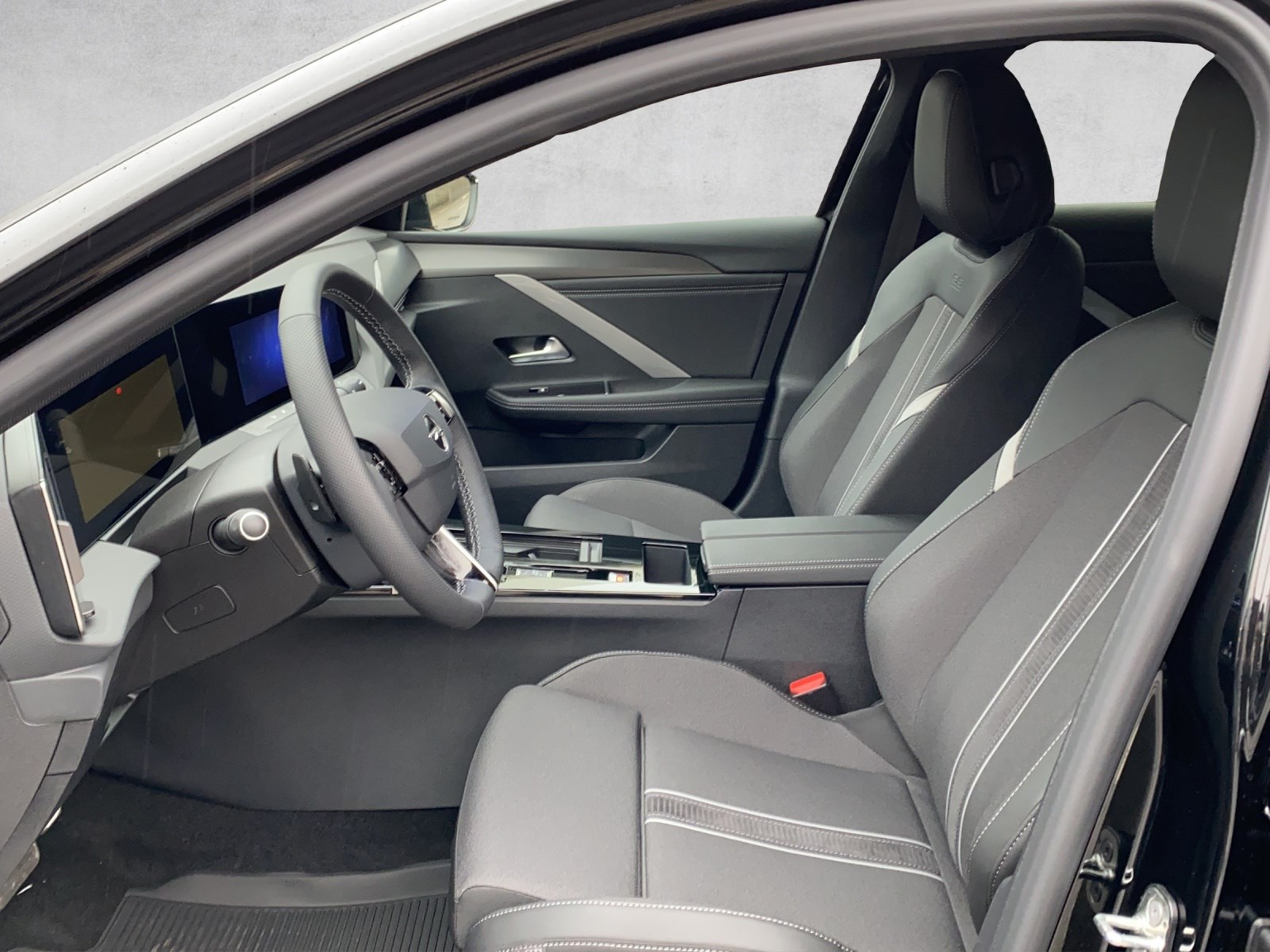 OPEL Astra L Sports Tourer 1.6 T PHEV 180 Swiss Plus