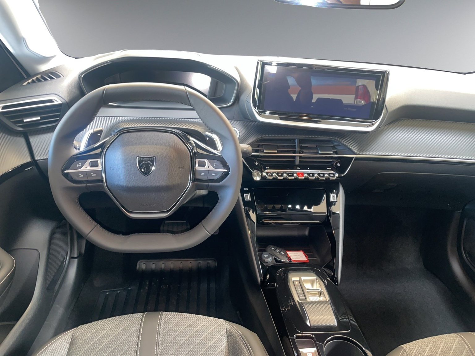 PEUGEOT 208 1.2 Hybrid Allure Premium