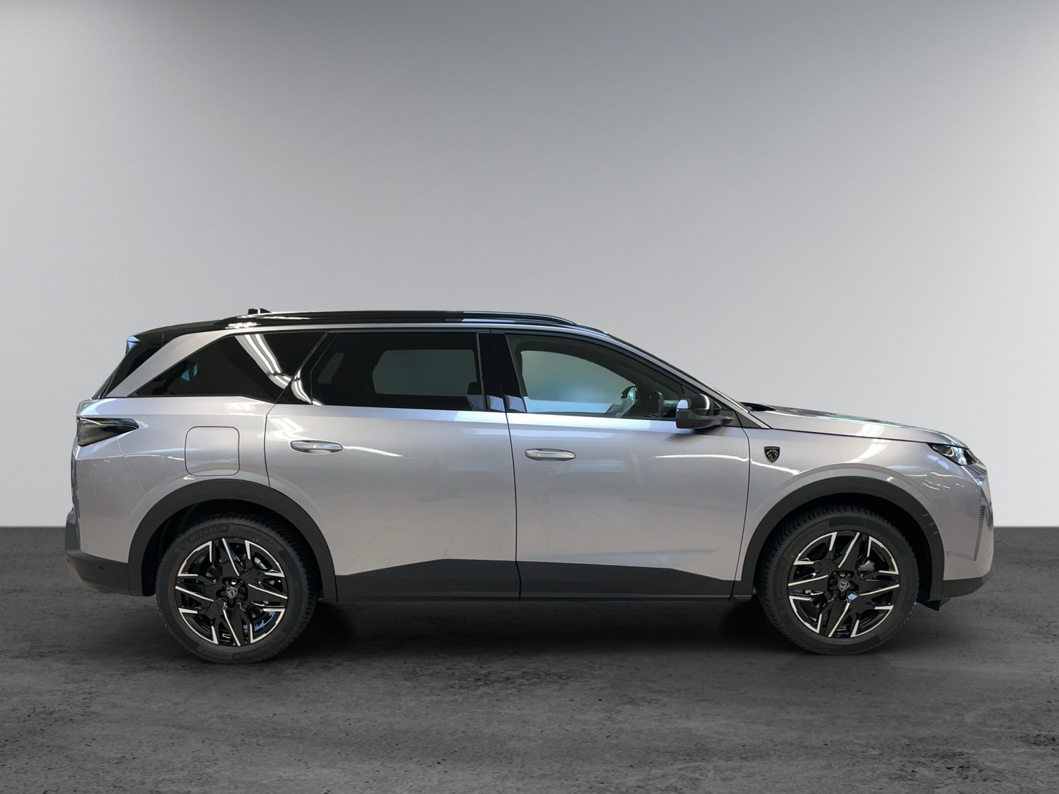 PEUGEOT 5008 1.2 Hybrid GT