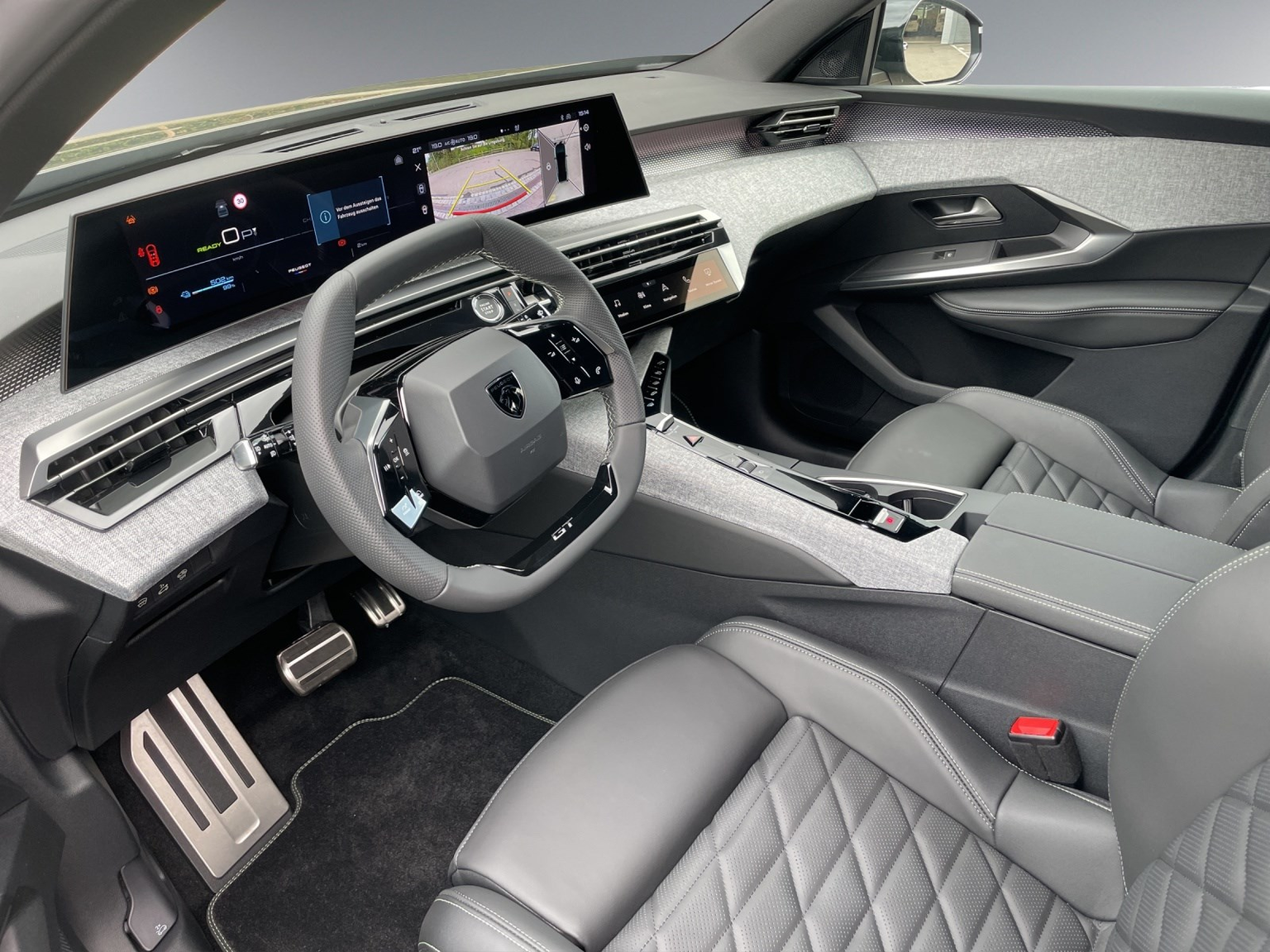 PEUGEOT 5008 e-GT