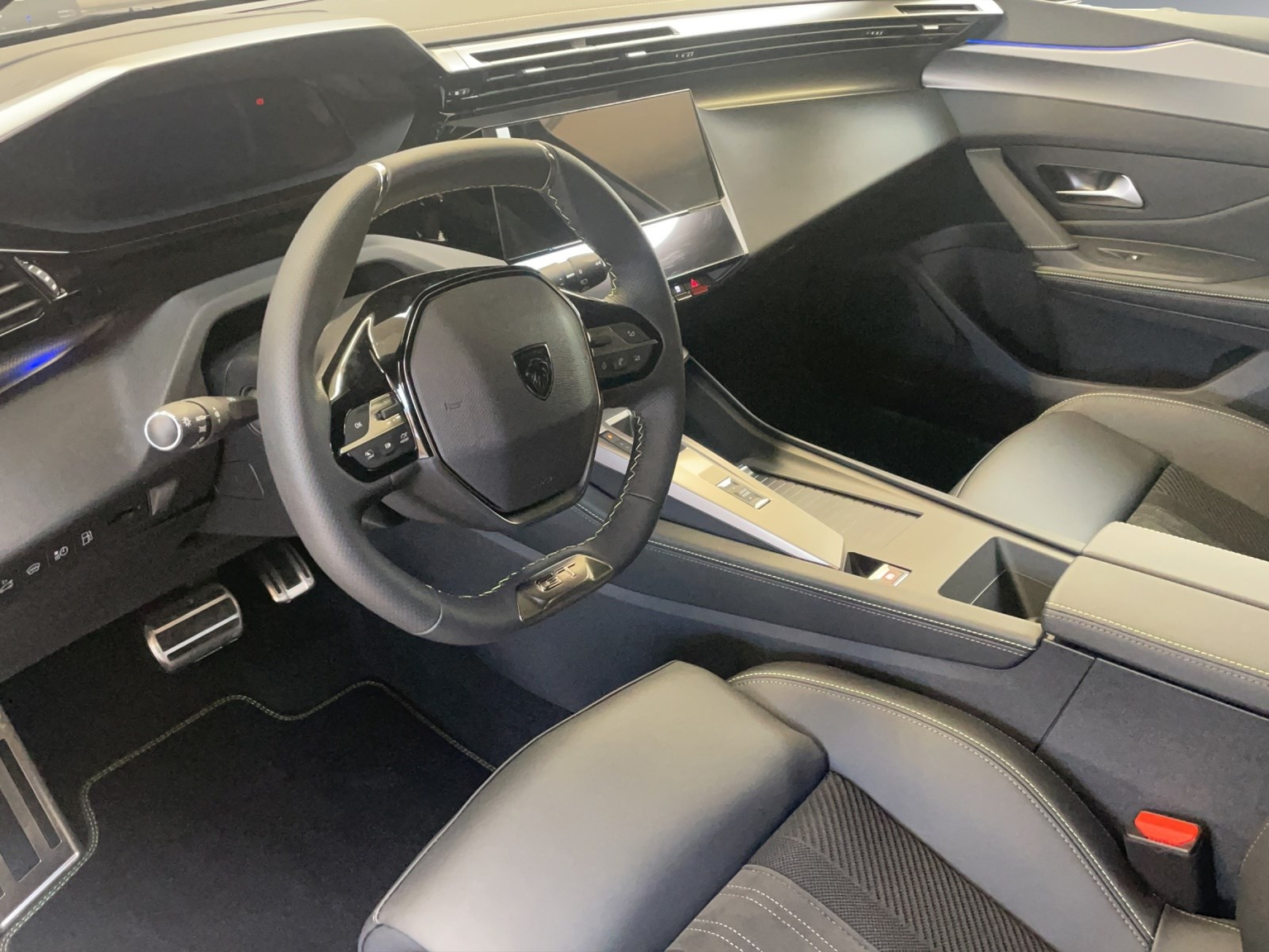 PEUGEOT 308 SW 1.6 PHEV 180 GT