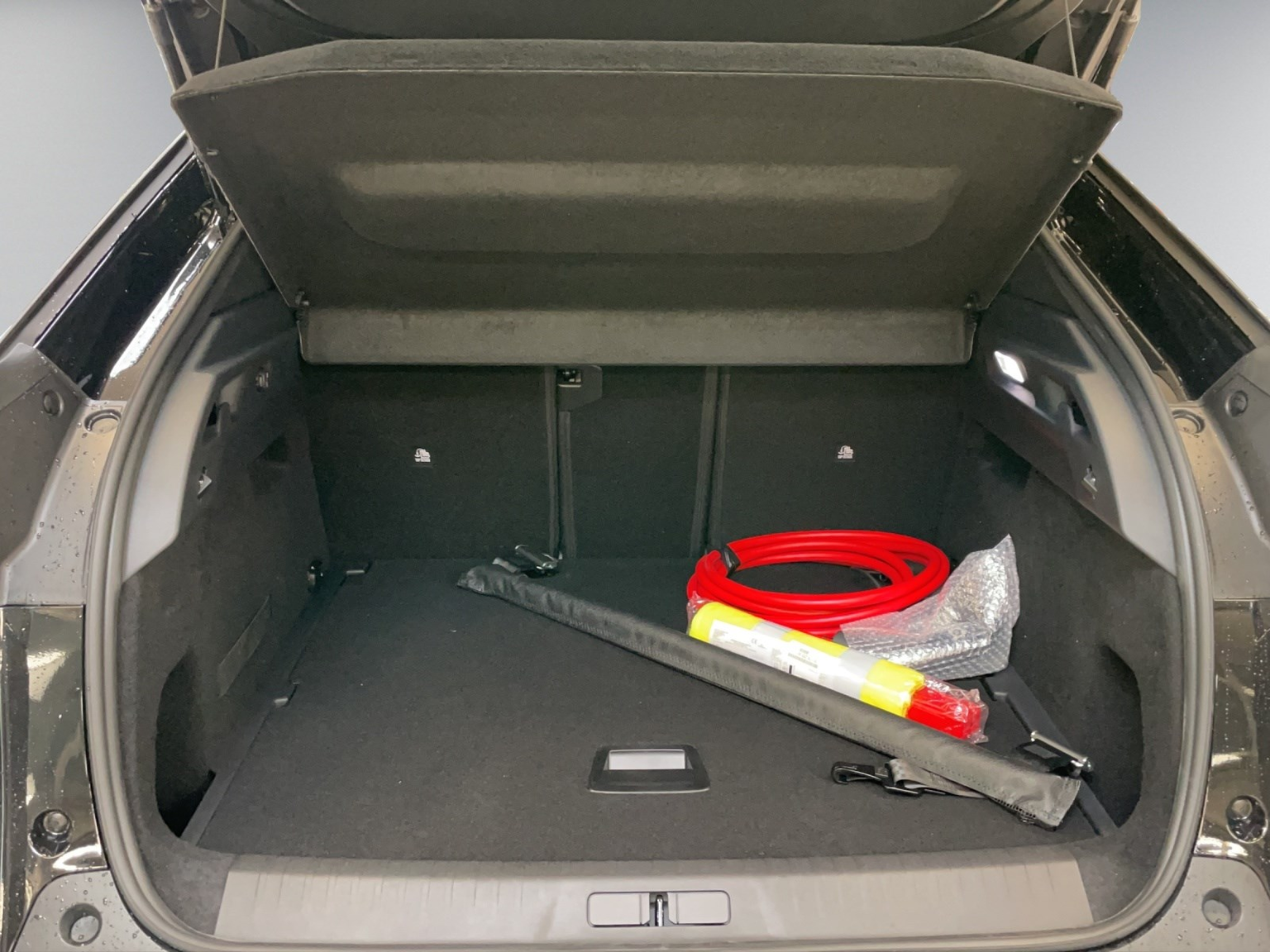PEUGEOT 3008 e-Allure
