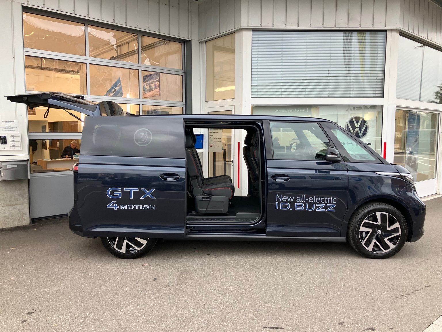VW ID.Buzz LWB GTX 4 Motion
