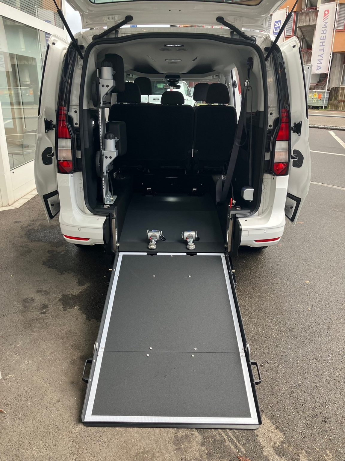 VW Caddy Maxi 2.0 TDI Liberty DSG