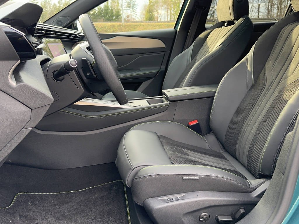 PEUGEOT 308 SW 1.2 PureTech GT Pack EAT8