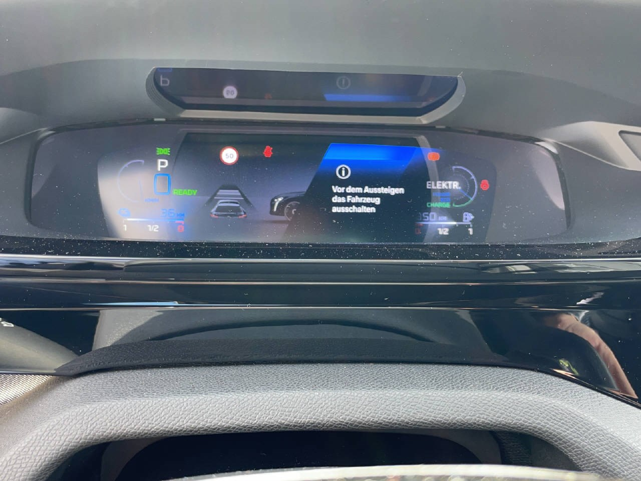 PEUGEOT 408 1.6 PHEV 225 GT