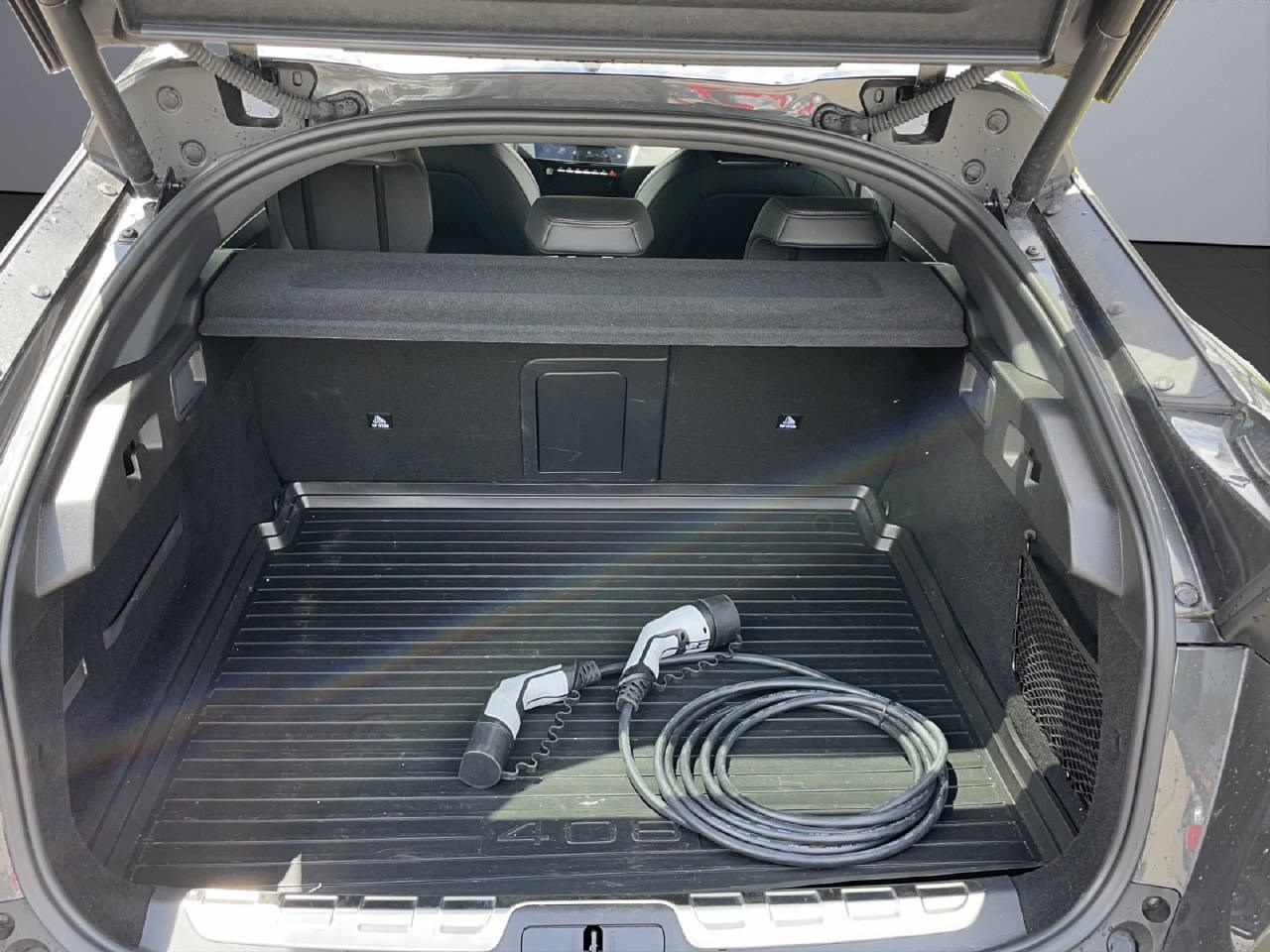 PEUGEOT 408 1.6 PHEV 225 GT