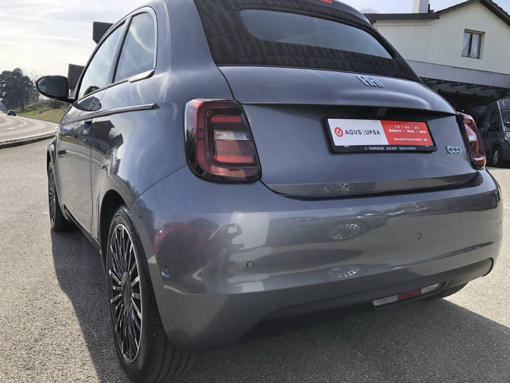 FIAT 500 C BEV La Prima