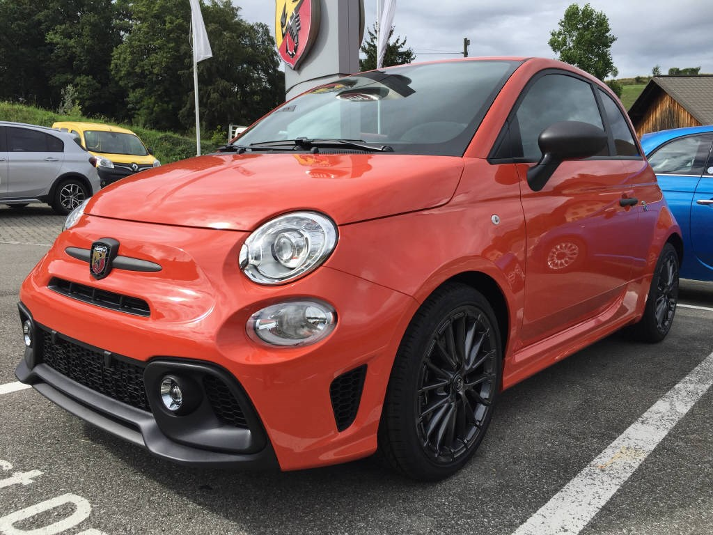 FIAT 500 Abarth 595 1.4 T-Jet 165 Abarth Premium