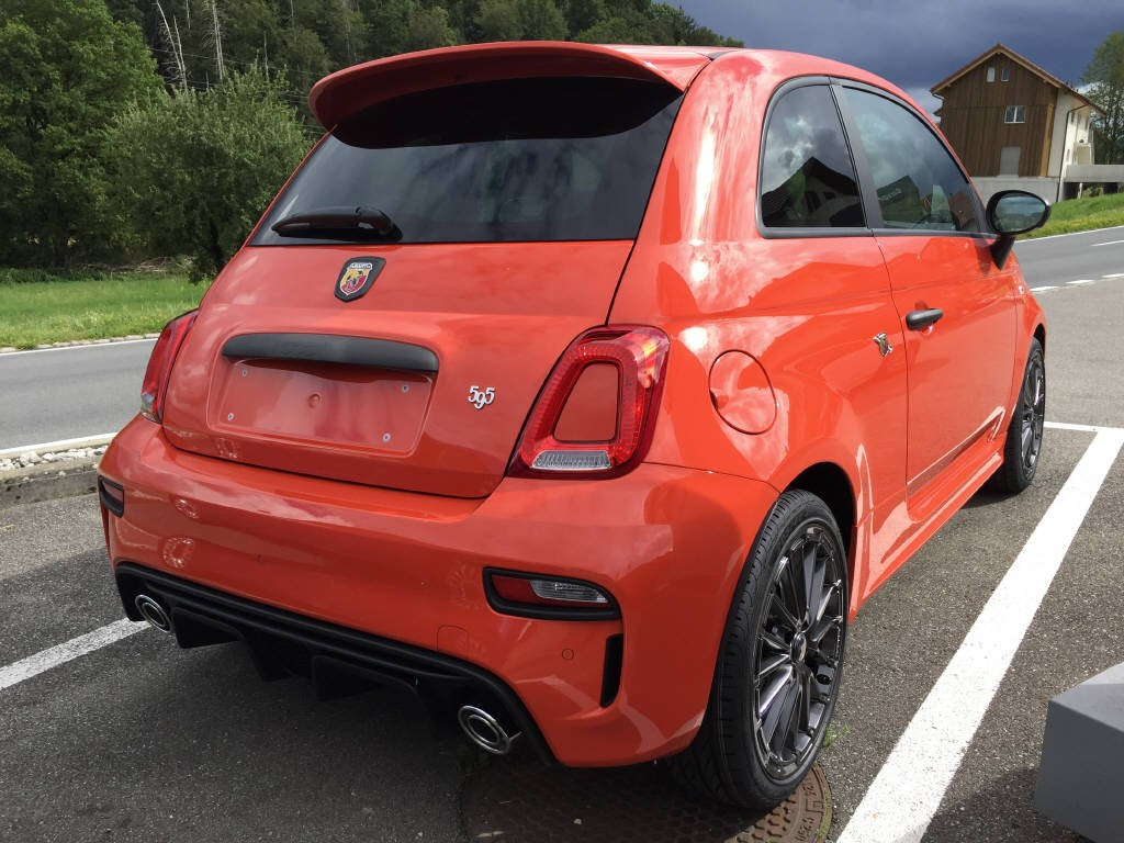 FIAT 500 Abarth 595 1.4 T-Jet 165 Abarth Premium