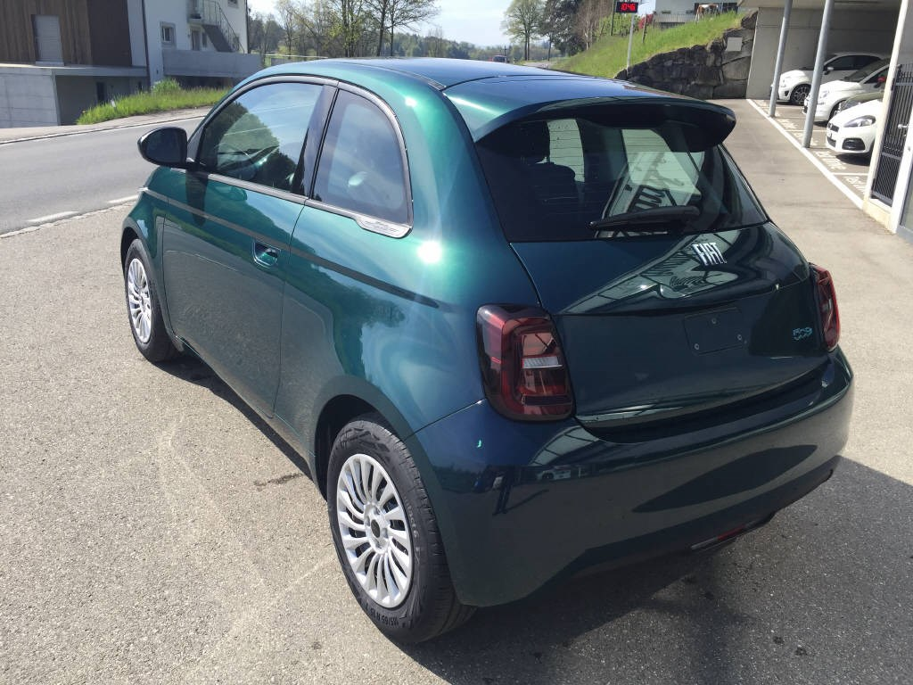 FIAT 500 BEV Cult 87 kW