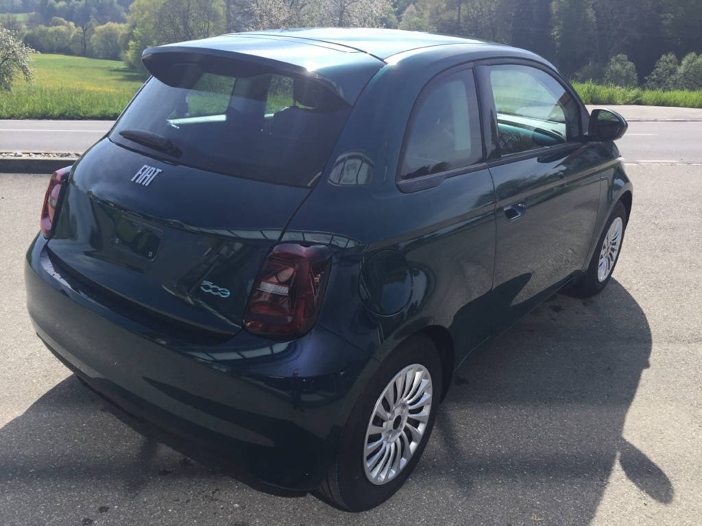 FIAT 500 BEV Cult 87 kW