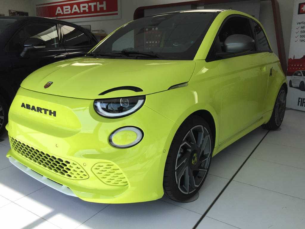 FIAT 500e BEV Abarth Scorpionissima