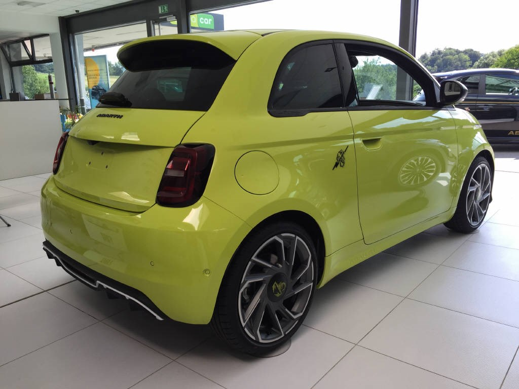 FIAT 500e BEV Abarth Scorpionissima
